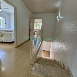 Sobrado com 127m², 3 dormitórios, 1 vaga, no bairro Santa Catarina em Caxias do Sul para Comprar