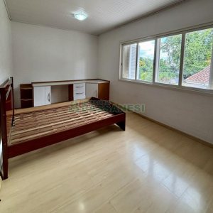 Sobrado com 127m², 3 dormitórios, 1 vaga, no bairro Santa Catarina em Caxias do Sul para Comprar