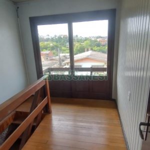 Casa com 224m², 3 dormitórios, 1 vaga, no bairro Cristo Redentor em Caxias do Sul para Comprar