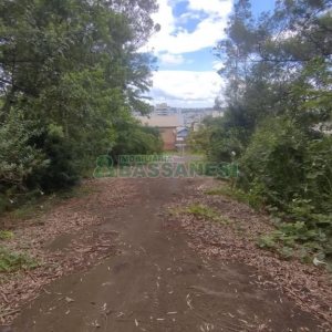 Terreno com 921m², no bairro Pioneiro em Caxias do Sul para Comprar