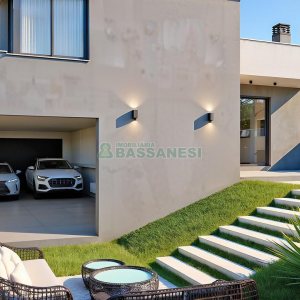 Casa com 249m², 3 dormitórios, 4 vagas, no bairro Colina Sorriso em Caxias do Sul para Comprar