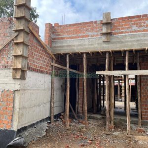 Casa com 249m², 3 dormitórios, 4 vagas, no bairro Colina Sorriso em Caxias do Sul para Comprar