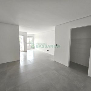 Apartamento com 42m², 1 dormitório, 1 vaga, no bairro Lourdes em Caxias do Sul para Alugar