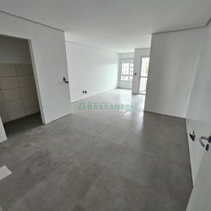 Apartamento com 42m², 1 dormitório, 1 vaga, no bairro Lourdes em Caxias do Sul para Alugar