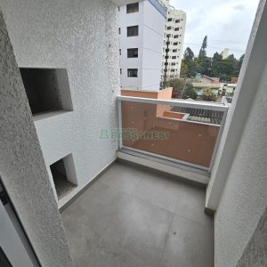 Apartamento com 42m², 1 dormitório, 1 vaga, no bairro Lourdes em Caxias do Sul para Alugar