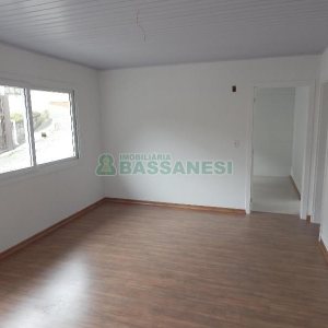 Casa com 100m², 2 dormitórios, no bairro Galópolis em Caxias do Sul para Alugar
