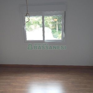 Casa com 100m², 2 dormitórios, no bairro Galópolis em Caxias do Sul para Alugar