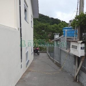 Casa com 100m², 2 dormitórios, no bairro Galópolis em Caxias do Sul para Alugar