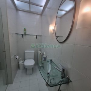 Apartamento com 140m², 3 dormitórios, 2 vagas, no bairro Centro em Caxias do Sul para Alugar ou Comprar