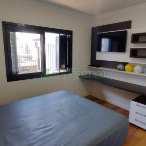 Casa com 314m², 3 dormitórios, 2 vagas, no bairro São Virgílio em Caxias do Sul para Comprar