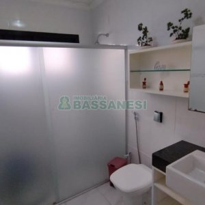 Casa com 314m², 3 dormitórios, 2 vagas, no bairro São Virgílio em Caxias do Sul para Comprar