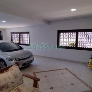Casa com 314m², 3 dormitórios, 2 vagas, no bairro São Virgílio em Caxias do Sul para Comprar