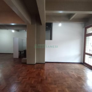 Loja com 111m², no bairro Sagrada Família em Caxias do Sul para Alugar