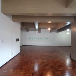 Loja com 111m², no bairro Sagrada Família em Caxias do Sul para Alugar