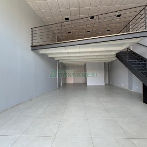 Loja com 154m², 1 vaga, no bairro Bela Vista em Caxias do Sul para Alugar