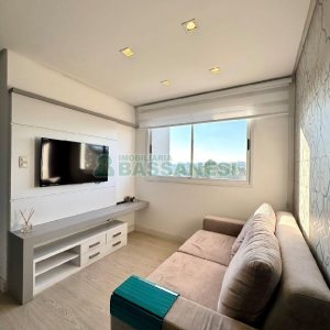 Apto Mobiliado com 47m², 2 dormitórios, 1 vaga, no bairro Desvio Rizzo em Caxias do Sul para Alugar