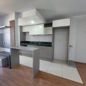 Apartamento com 54m², 2 dormitórios, 1 vaga, no bairro São Leopoldo em Caxias do Sul para Alugar