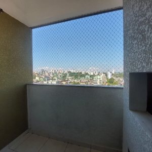 Apartamento com 54m², 2 dormitórios, 1 vaga, no bairro São Leopoldo em Caxias do Sul para Alugar