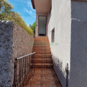 Casa com 300m², 4 dormitórios, 3 vagas, no bairro Universitário em Caxias do Sul para Alugar