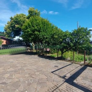 Casa com 300m², 4 dormitórios, 3 vagas, no bairro Universitário em Caxias do Sul para Alugar