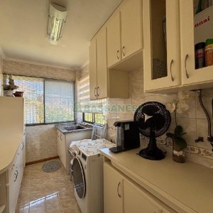 Casa Mobiliada com 180m², 3 dormitórios, 2 vagas, no bairro Santa Catarina em Caxias do Sul para Alugar