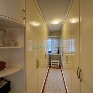 Casa Mobiliada com 180m², 3 dormitórios, 2 vagas, no bairro Santa Catarina em Caxias do Sul para Alugar