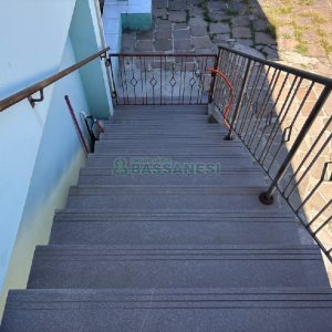 Casa Mobiliada com 180m², 3 dormitórios, 2 vagas, no bairro Santa Catarina em Caxias do Sul para Alugar