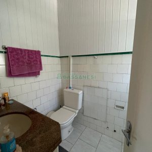 Casa com 209m², 3 dormitórios, 1 vaga, no bairro Bela Vista em Caxias do Sul para Comprar