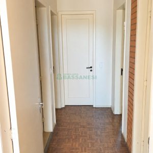 Casa com 360m², 3 dormitórios, 2 vagas, no bairro Cinqüentenário em Caxias do Sul para Comprar