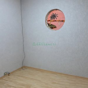 Casa com 360m², 3 dormitórios, 2 vagas, no bairro Cinqüentenário em Caxias do Sul para Comprar