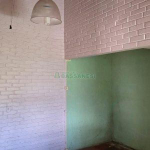 Casa com 360m², 3 dormitórios, 2 vagas, no bairro Cinqüentenário em Caxias do Sul para Comprar