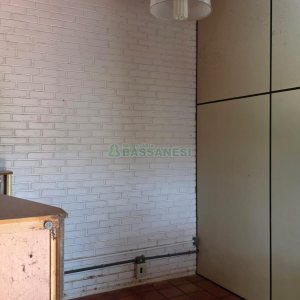 Casa com 360m², 3 dormitórios, 2 vagas, no bairro Cinqüentenário em Caxias do Sul para Comprar