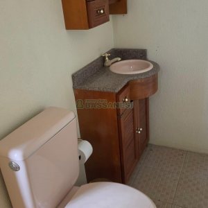 Casa com 360m², 3 dormitórios, 2 vagas, no bairro Cinqüentenário em Caxias do Sul para Comprar