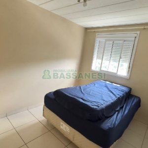 Apartamento com 62m², 2 dormitórios, 1 vaga, no bairro Santa Corona em Caxias do Sul para Alugar
