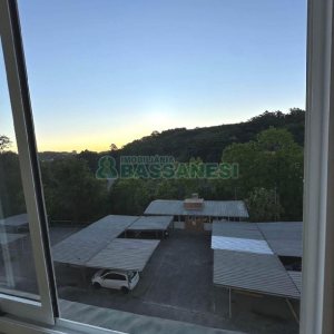 Apartamento com 62m², 2 dormitórios, 1 vaga, no bairro Santa Corona em Caxias do Sul para Alugar