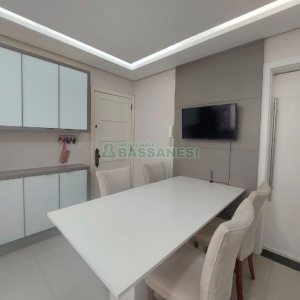 Apto Mobiliado com 119m², 3 dormitórios, 2 vagas, no bairro Centro em Caxias do Sul para Alugar