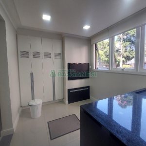 Apto Mobiliado com 119m², 3 dormitórios, 2 vagas, no bairro Centro em Caxias do Sul para Alugar