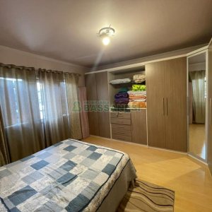 Casa com 192m², 4 dormitórios, 4 vagas, no bairro São José em Caxias do Sul para Comprar