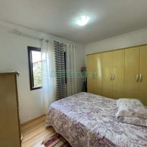 Casa com 192m², 4 dormitórios, 4 vagas, no bairro São José em Caxias do Sul para Comprar