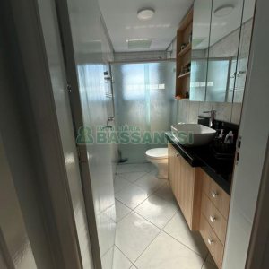 Apartamento com 67m², 2 dormitórios, 1 vaga, no bairro Santa Lúcia em Caxias do Sul para Comprar