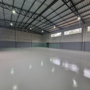 Pavilhão com 564m², no bairro São Gotardo em Flores da Cunha para Alugar