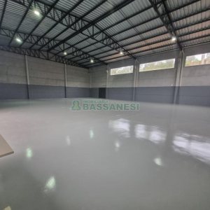 Pavilhão com 564m², no bairro São Gotardo em Flores da Cunha para Alugar