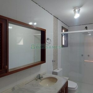 Apartamento com 90m², 2 dormitórios, 2 vagas, no bairro Panazzolo em Caxias do Sul para Alugar