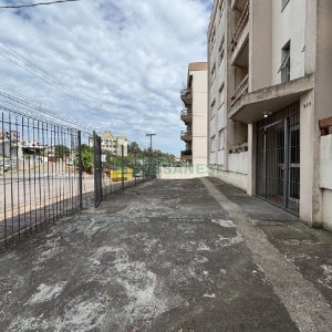 Apartamento com 98m², 2 dormitórios, 1 vaga, no bairro Salgado Filho em Caxias do Sul para Alugar
