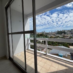 Apartamento com 98m², 2 dormitórios, 1 vaga, no bairro Salgado Filho em Caxias do Sul para Alugar