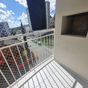 Apartamento com 49m², 2 dormitórios, 1 vaga, no bairro Nossa Senhora da Saúde em Caxias do Sul para Alugar