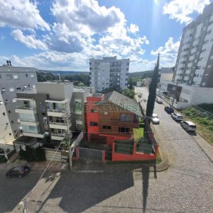 Apartamento com 49m², 2 dormitórios, 1 vaga, no bairro Nossa Senhora da Saúde em Caxias do Sul para Alugar