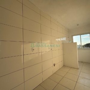 Apartamento com 48m², 2 dormitórios, no bairro Cidade Nova em Caxias do Sul para Alugar