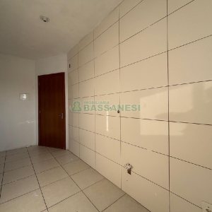 Apartamento com 48m², 2 dormitórios, no bairro Cidade Nova em Caxias do Sul para Alugar