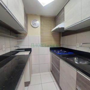 Apartamento com 54m², 2 dormitórios, 1 vaga, no bairro Parque Oasis em Caxias do Sul para Alugar